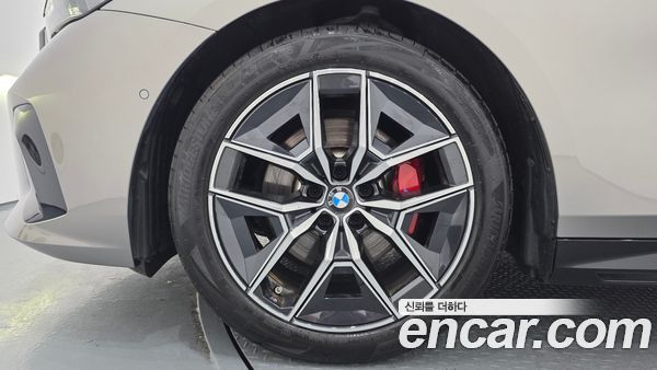 BMW 5 Series 2026, фото 5