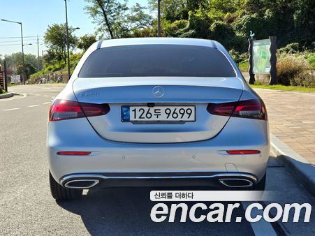 Mercedes-Benz E-Class 2021, фото 5
