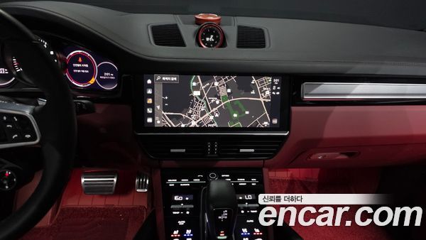 Porsche Cayenne 2023, фото 19