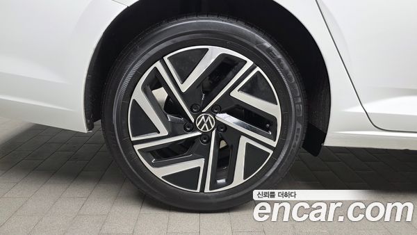 Volkswagen Jetta 2023, фото 5