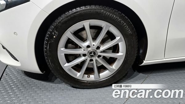 Mercedes-Benz A-Class 2020, фото 5
