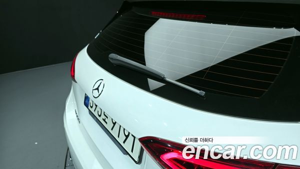 Mercedes-Benz A-Class 2020, фото 30