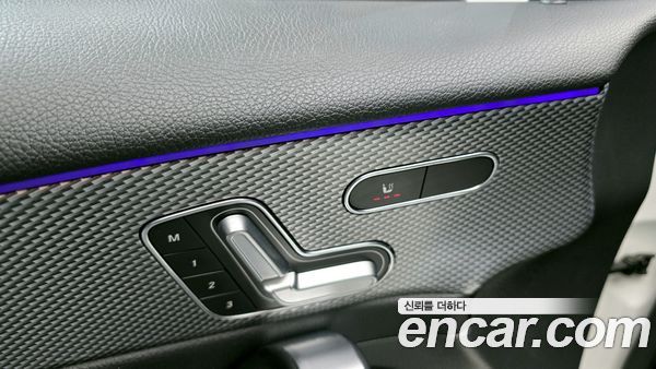 Mercedes-Benz A-Class 2020, фото 32