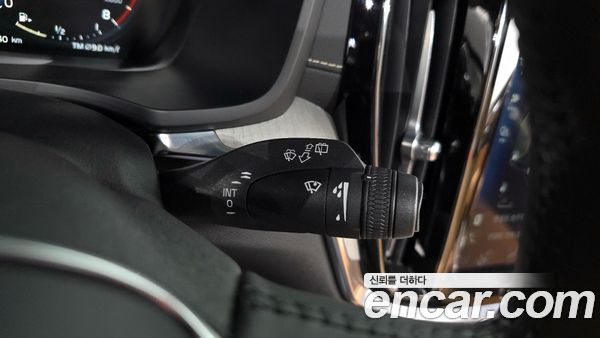 Volvo V60 2020, фото 29