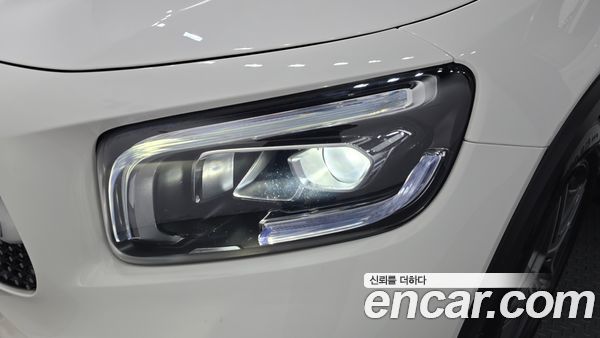 Mercedes-Benz GLB 2021, фото 8