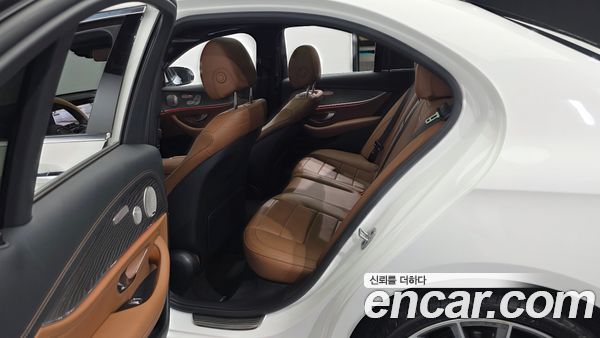 Mercedes-Benz E-Class 2021, фото 18