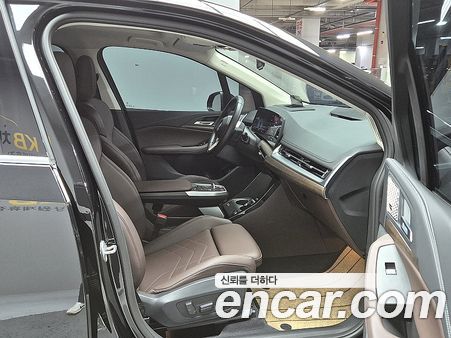 BMW 2 Series 2025, фото 12