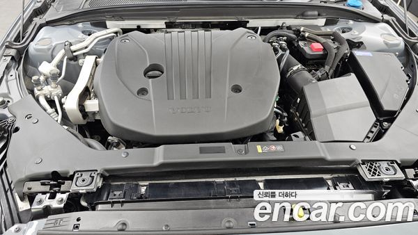 Volvo V60 2022, фото 6