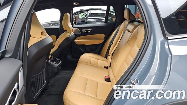 Volvo V60 2022, фото 16