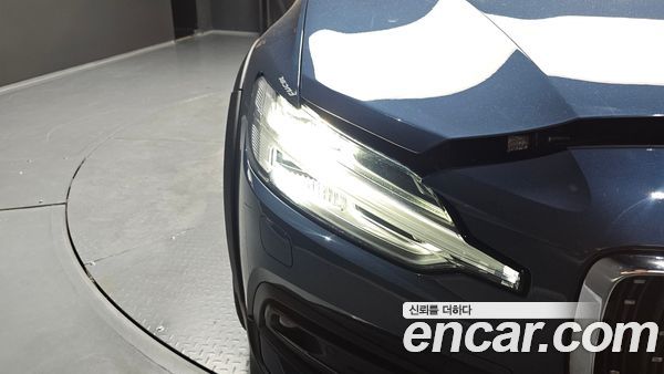 Volvo V60 2021, фото 8