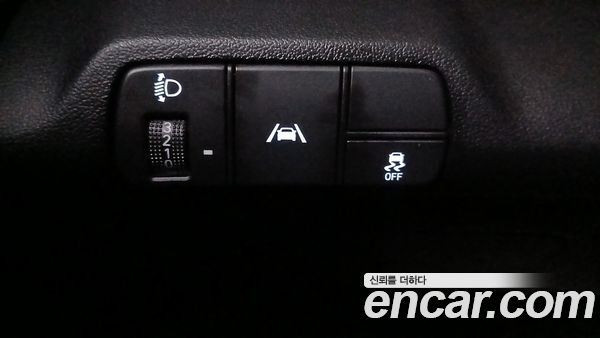 Hyundai Elantra 2023, фото 28