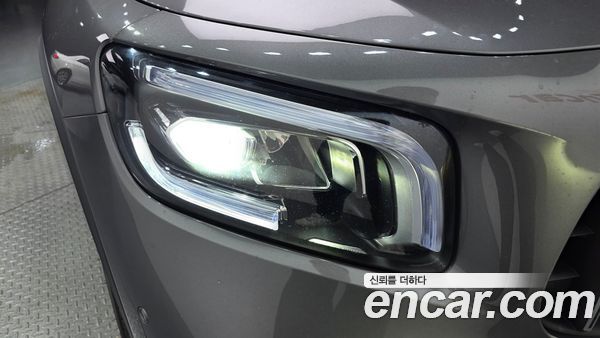 Mercedes-Benz GLB 2021, фото 8