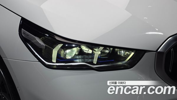 BMW 5 Series 2024, фото 8