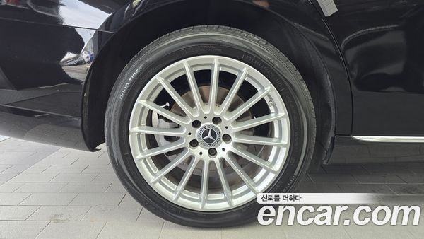 Mercedes-Benz E-Class 2021, фото 5