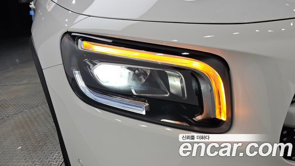 Mercedes-Benz GLB 2023, фото 7