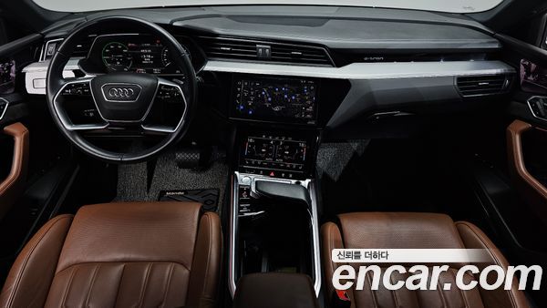 Audi e-tron 2020, фото 9