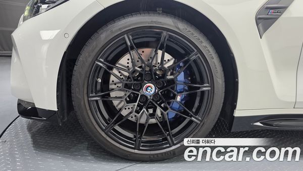 BMW M4 2023, фото 4