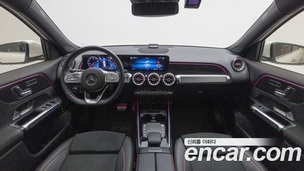 Mercedes-Benz GLB 2023, фото 7