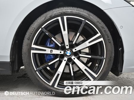 BMW 5 Series 2024, фото 5