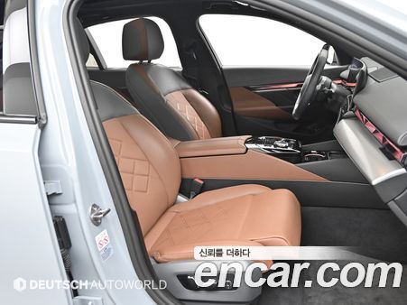 BMW 5 Series 2024, фото 10