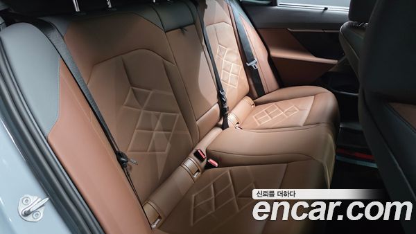 BMW 5 Series 2024, фото 17