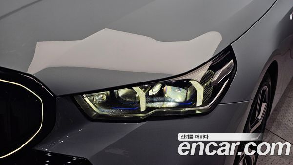 BMW 5 Series 2024, фото 8