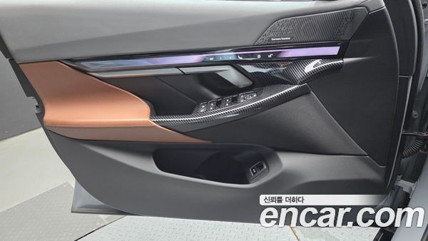 BMW 5 Series 2024, фото 14
