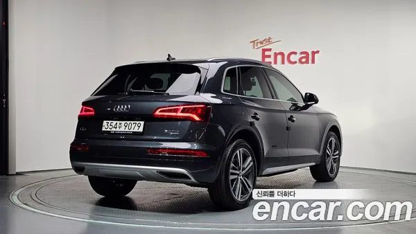 Audi Q5 2020, фото 2