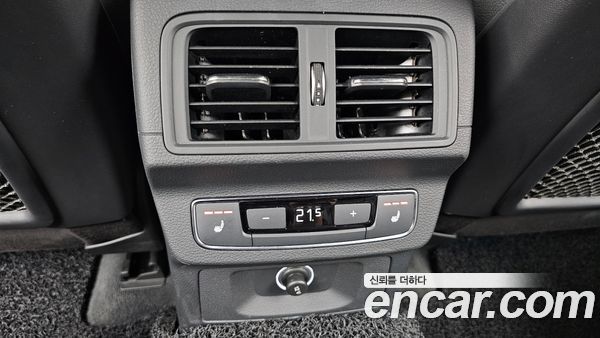 Audi Q5 2020, фото 25