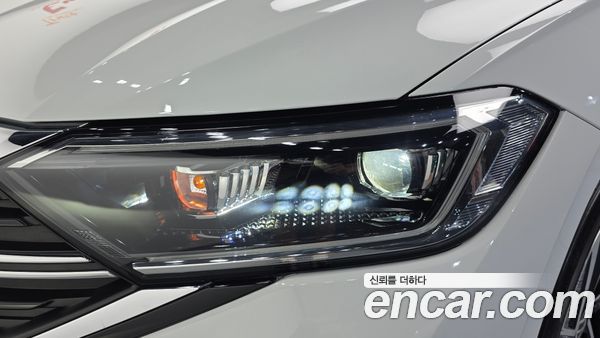 Volkswagen Jetta 2023, фото 8