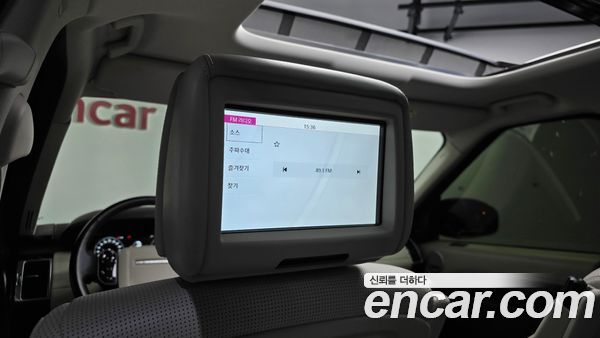 Land Rover Discovery 2020, фото 34