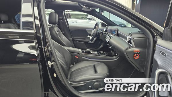 Mercedes-Benz A-Class 2021, фото 16