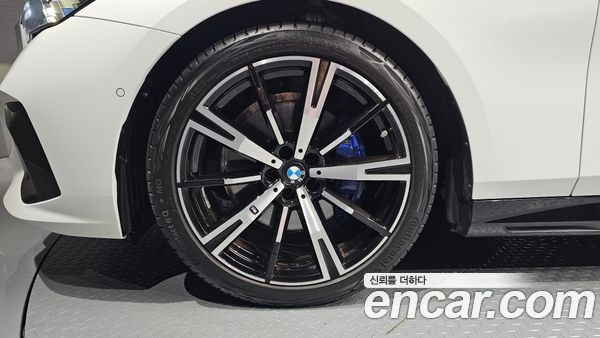 BMW 5 Series 2026, фото 5