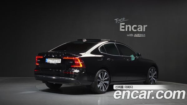 Volvo S60 2023
