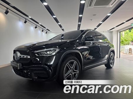 Mercedes-Benz GLA 2023
