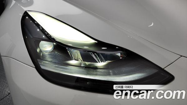 Tesla Model Y 2024, фото 8