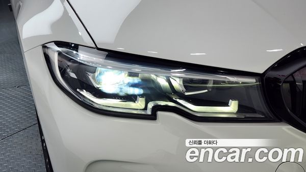 BMW 3 Series 2021, фото 8