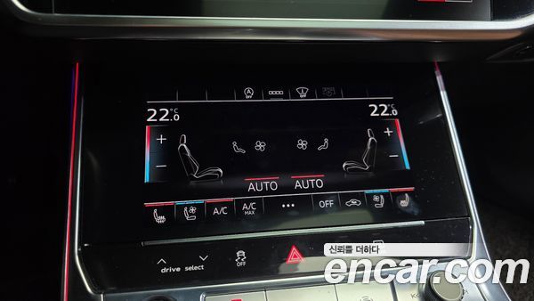 Audi A6 2021, фото 31