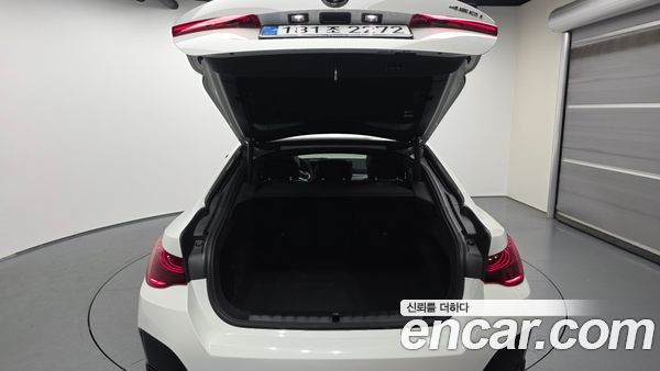 BMW 4 Series 2025, фото 26