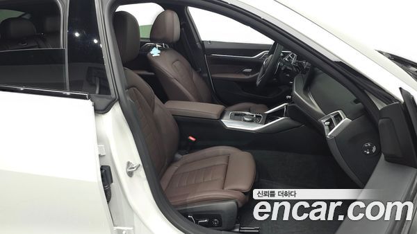 BMW 4 Series 2025, фото 16