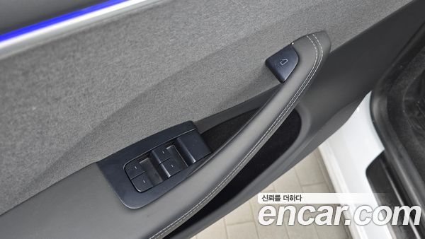 Tesla Model 3 2024, фото 29