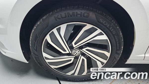 Volkswagen Jetta 2021, фото 5