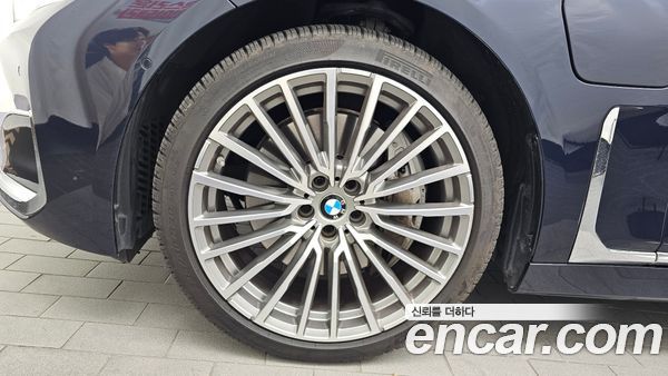BMW 7 Series 2020, фото 5