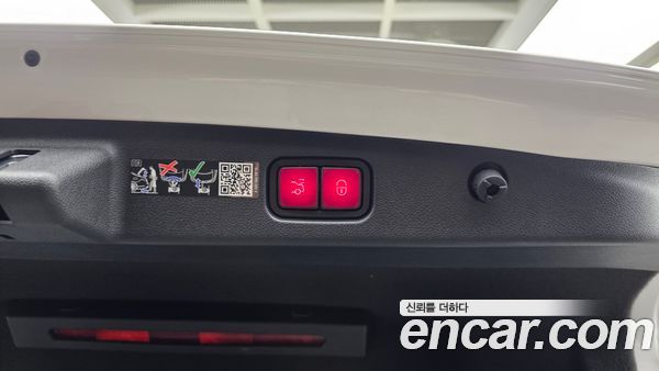 Mercedes-Benz E-Class 2026, фото 30