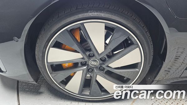 Audi e-tron GT 2022, фото 5