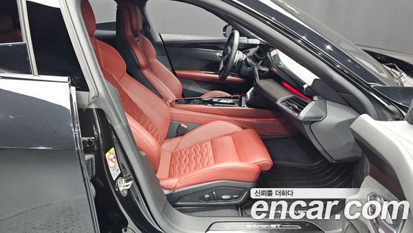 Audi e-tron GT 2022, фото 16