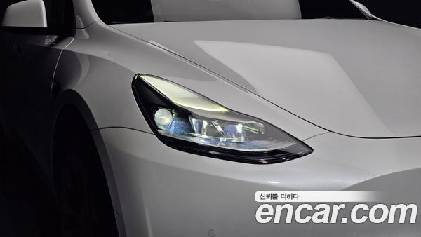 Tesla Model Y 2022, фото 7