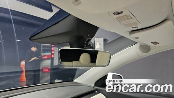 Tesla Model Y 2022, фото 30