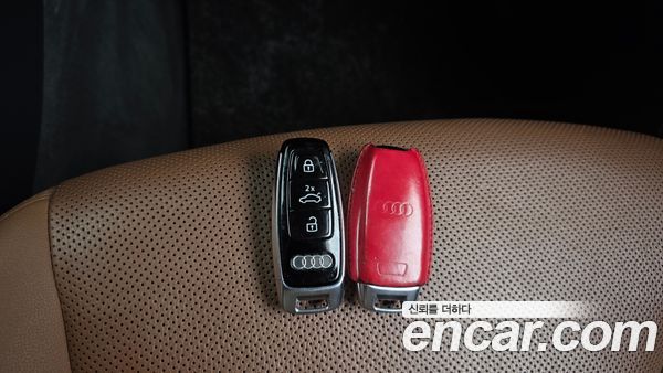 Audi Q7 2021, фото 32