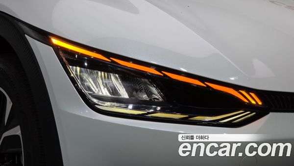 Kia EV6 2022, фото 8